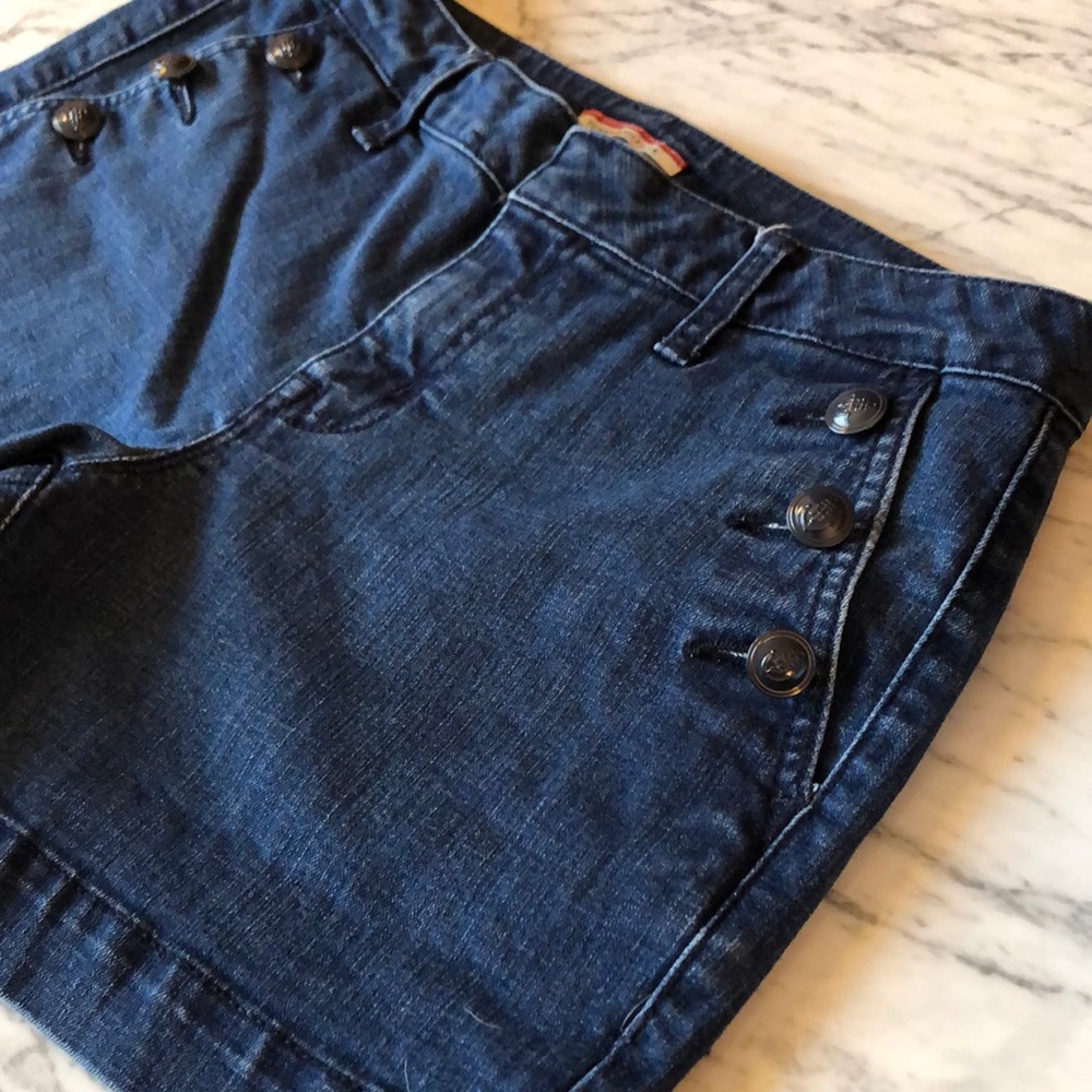 Tommy Hilfiger shorts Size 4